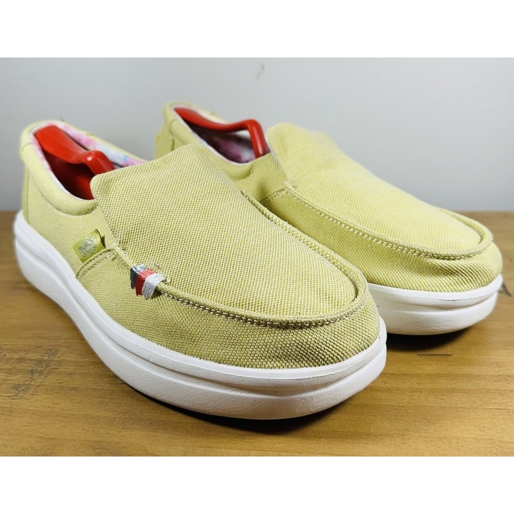 Hey Dude Misty Rise Womens 10 Flax Green Canvas Slip On Platform Loafers